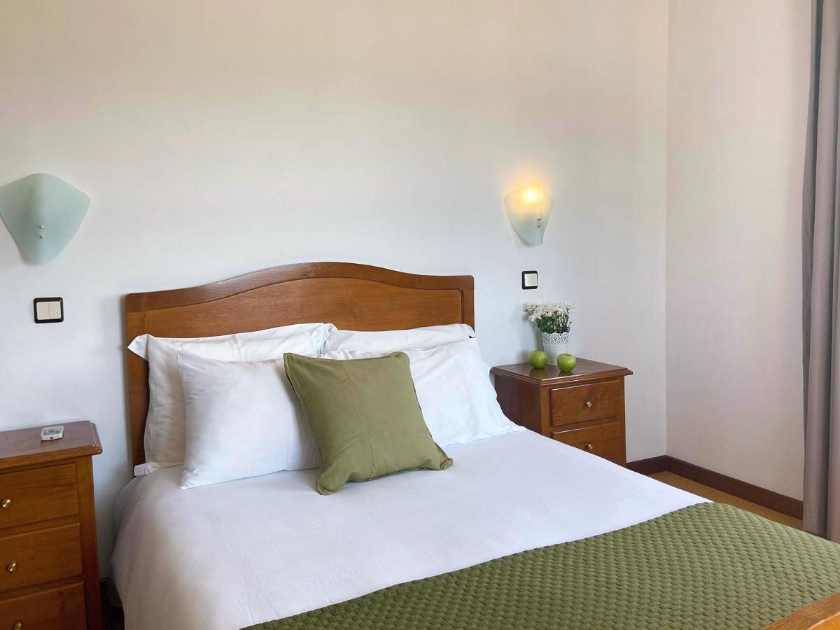 Vinhais Hotel Экстерьер фото