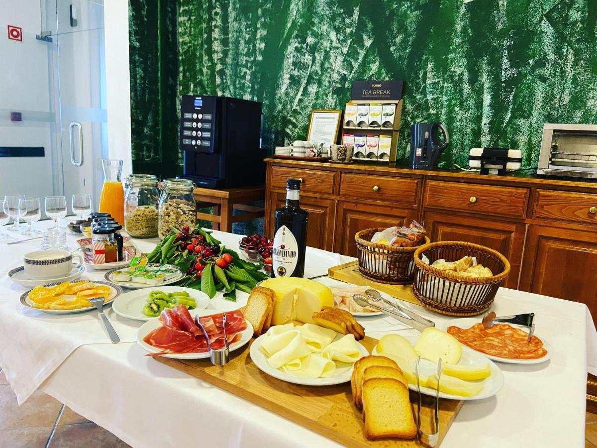 Vinhais Hotel Экстерьер фото