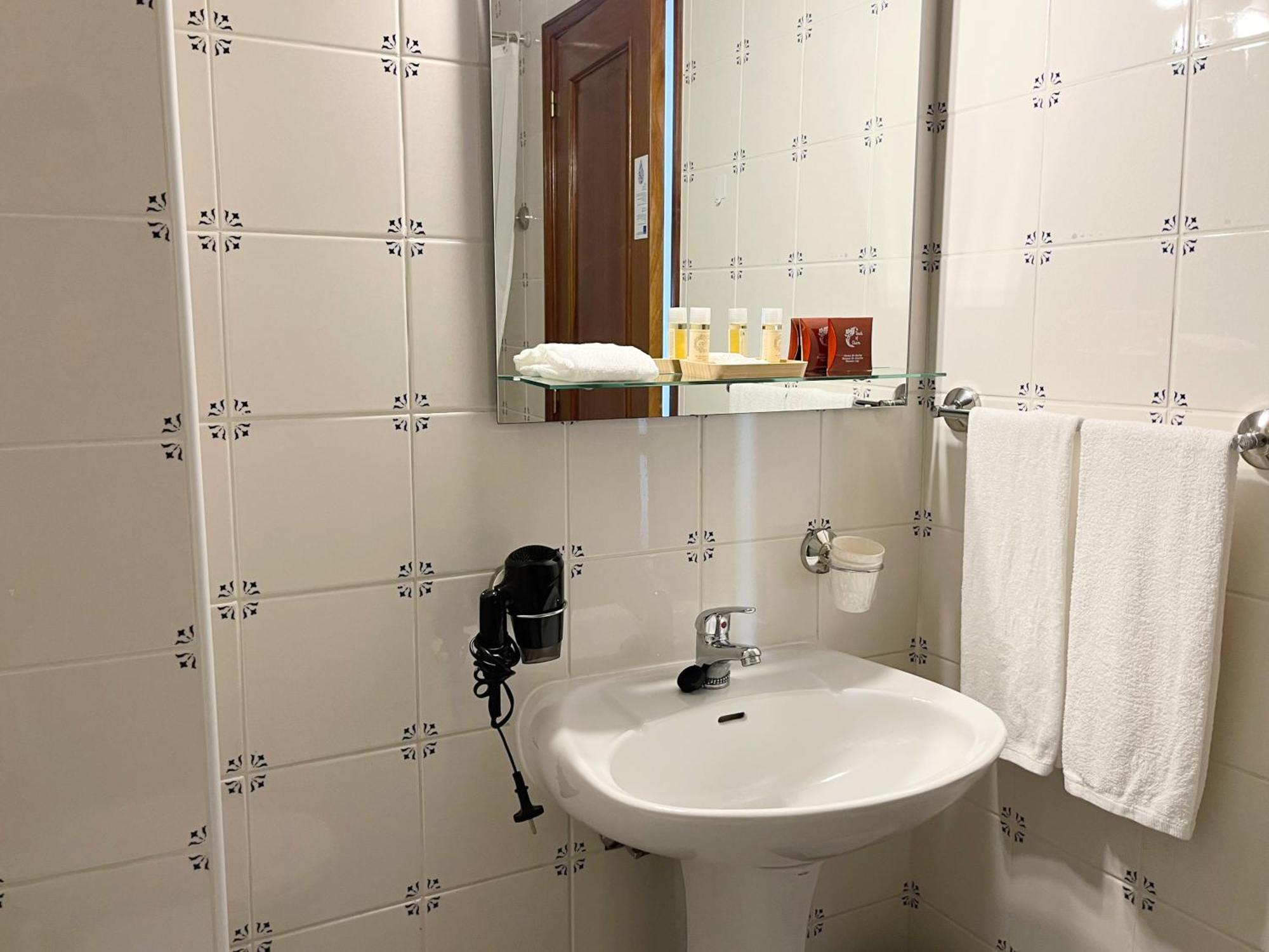 Vinhais Hotel Экстерьер фото