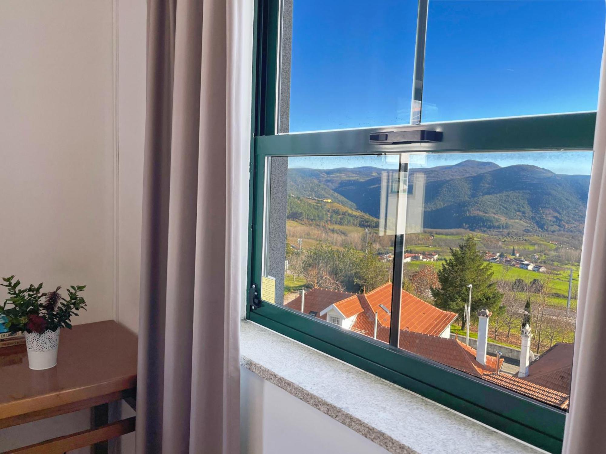 Vinhais Hotel Экстерьер фото