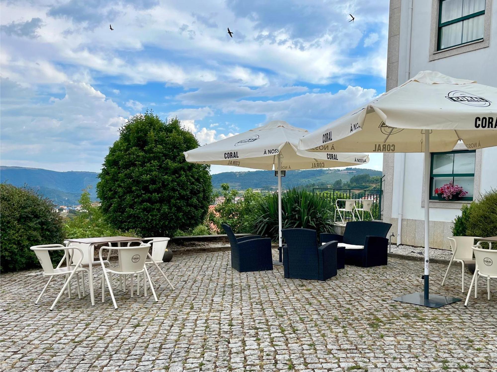 Vinhais Hotel Экстерьер фото